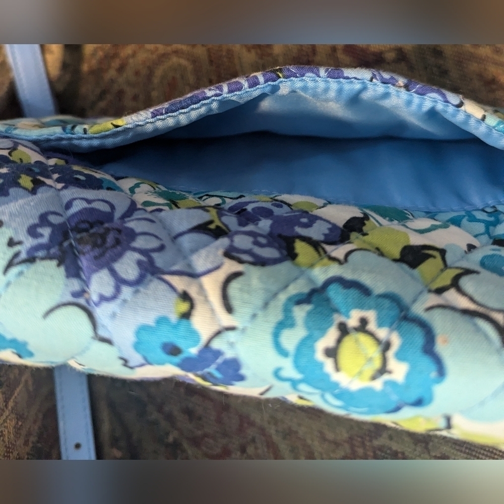 NWOT Vera Bradley Turn lock Crossbody - Picture 16 of 16